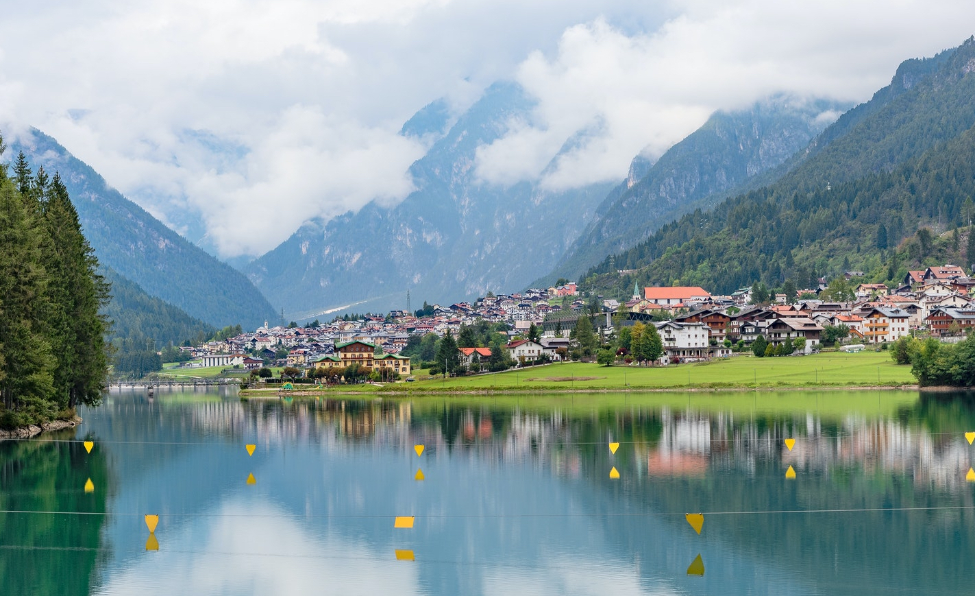 Lago della Serraia